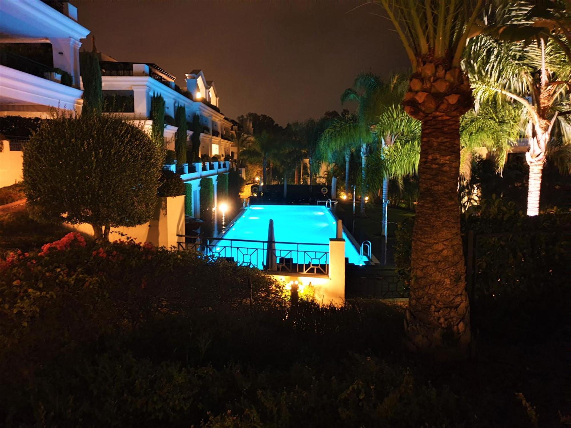 Luxury Apartment Frontal To The Sea In Estepona Doncella Beach Exterior photo