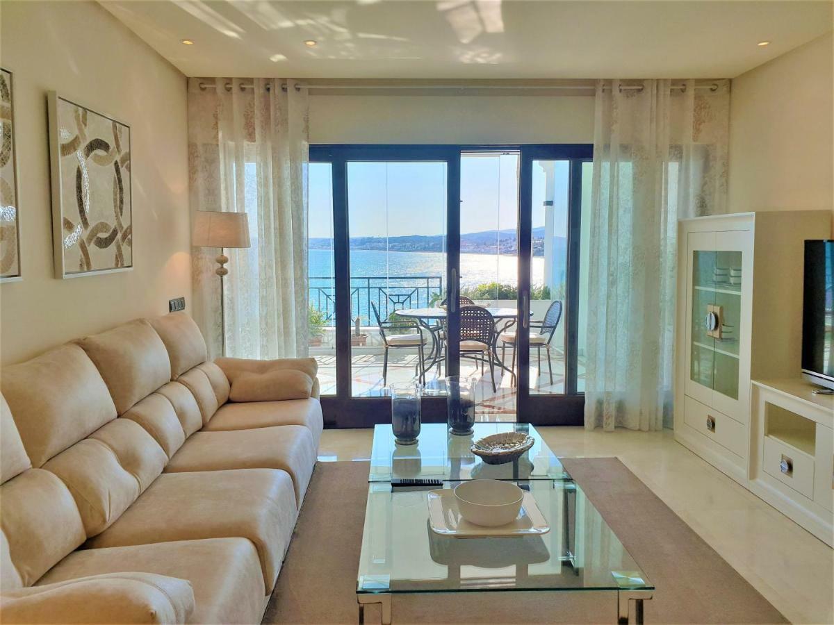 Luxury Apartment Frontal To The Sea In Estepona Doncella Beach Exterior photo