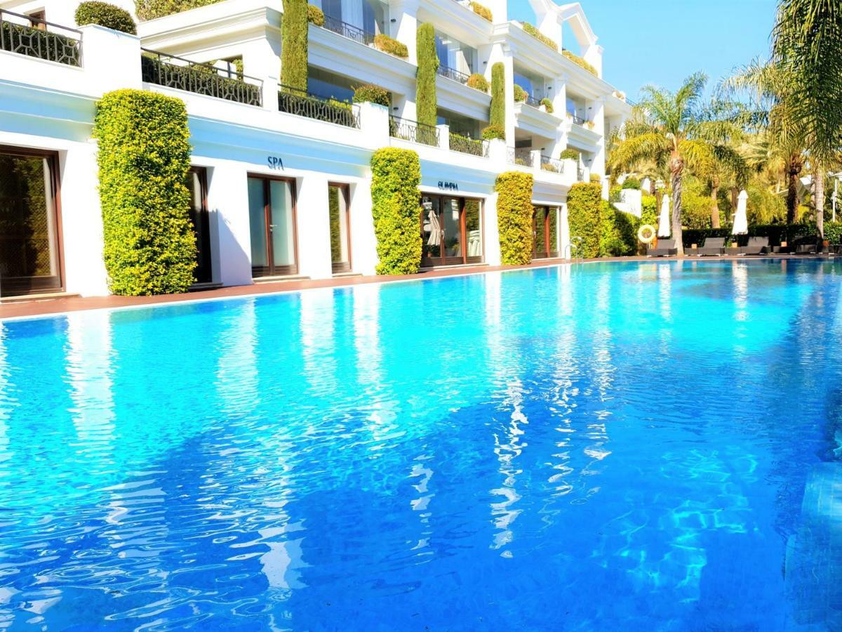 Luxury Apartment Frontal To The Sea In Estepona Doncella Beach Exterior photo