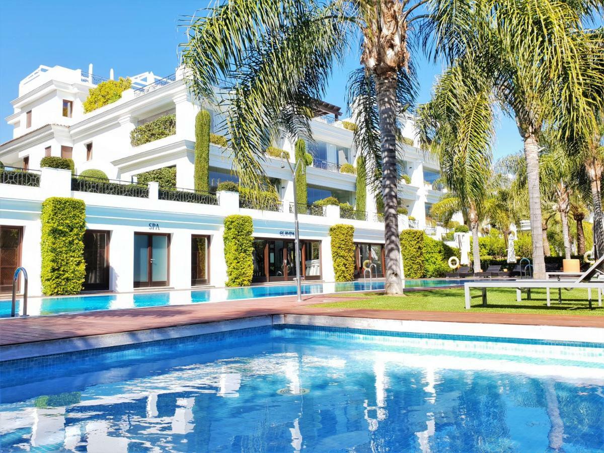 Luxury Apartment Frontal To The Sea In Estepona Doncella Beach Exterior photo