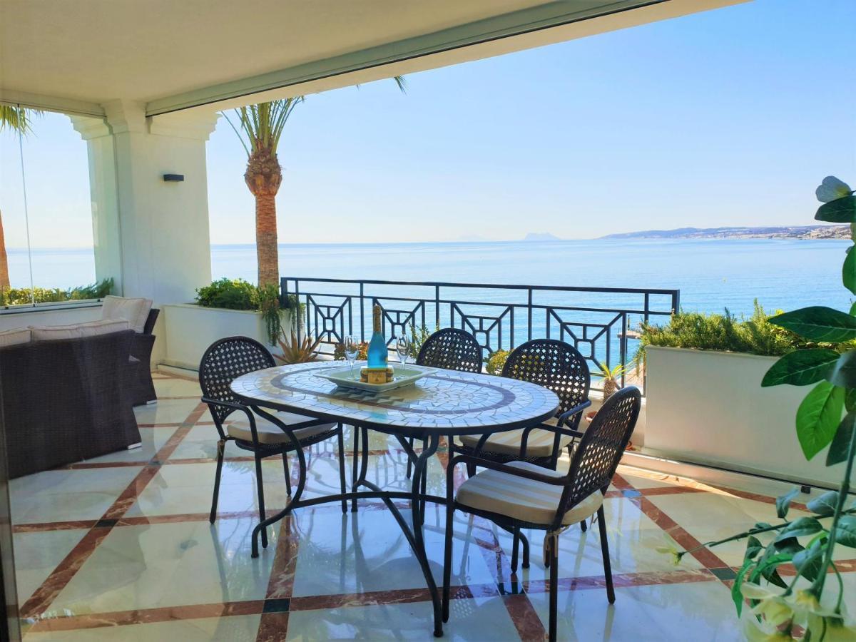 Luxury Apartment Frontal To The Sea In Estepona Doncella Beach Exterior photo